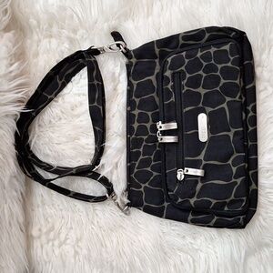 Baggallini Crossbody bag